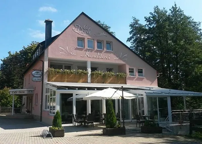 Pension Konditorei Cafe Dora